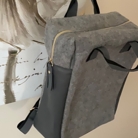 Azarro backpack - Picture 3 of 9